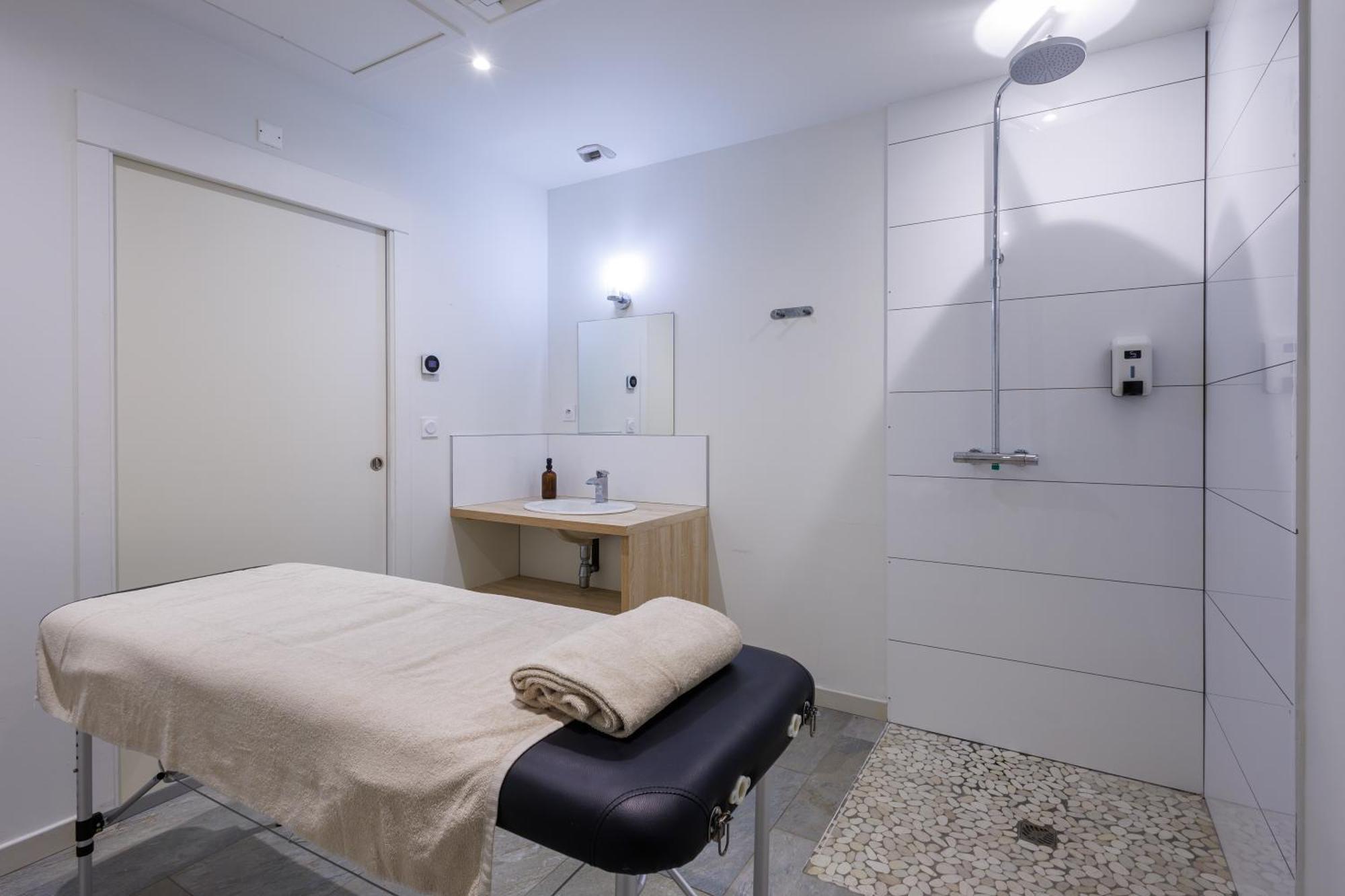 Residhotel Residence Pont Du Gard Remoulins Εξωτερικό φωτογραφία