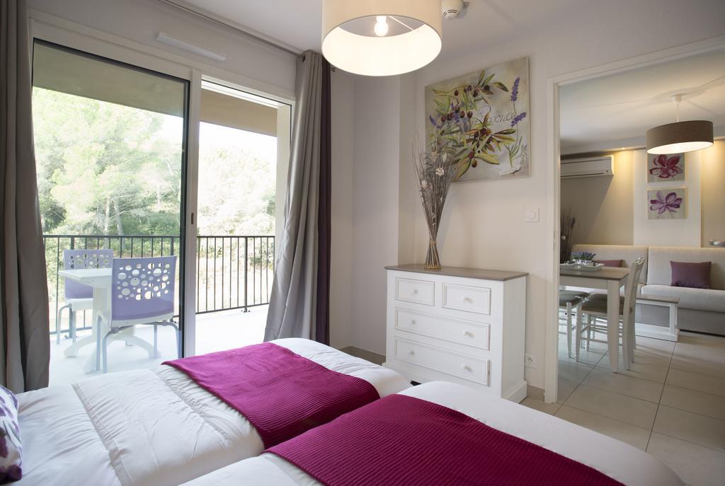 Residhotel Residence Pont Du Gard Remoulins Δωμάτιο φωτογραφία